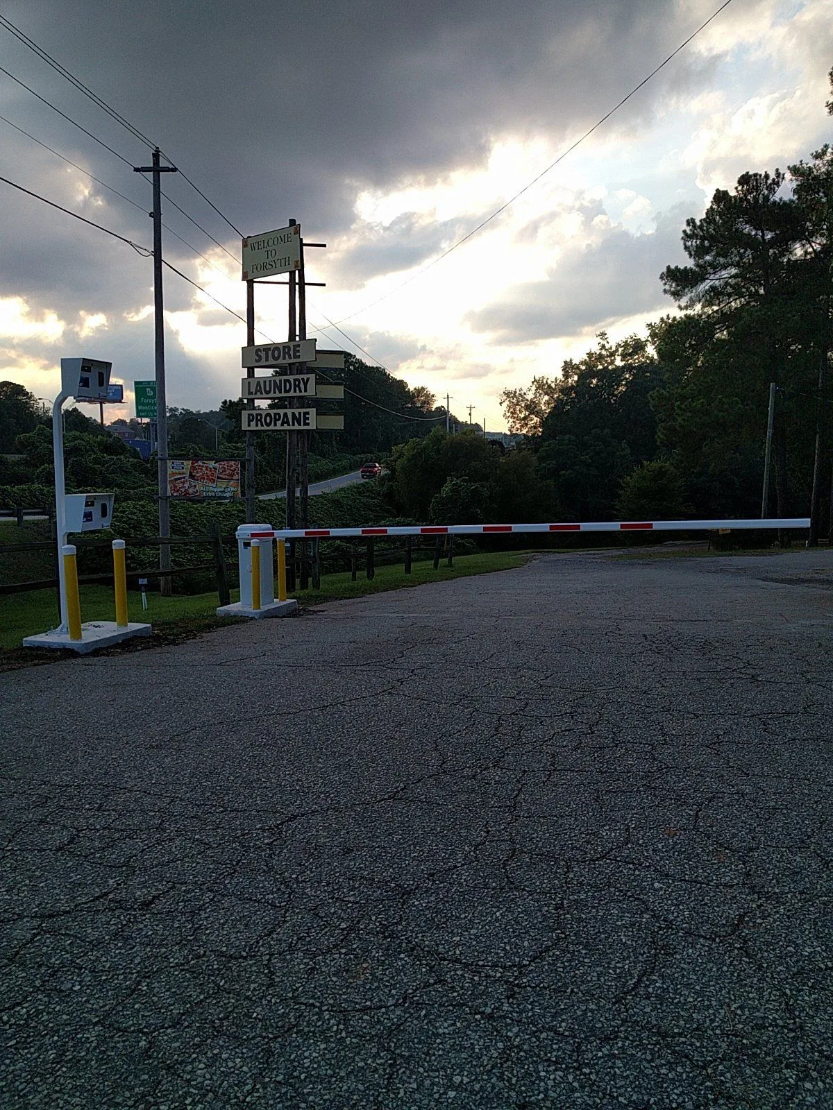 RV park barrier gate and control pedestal by Parking BOXX