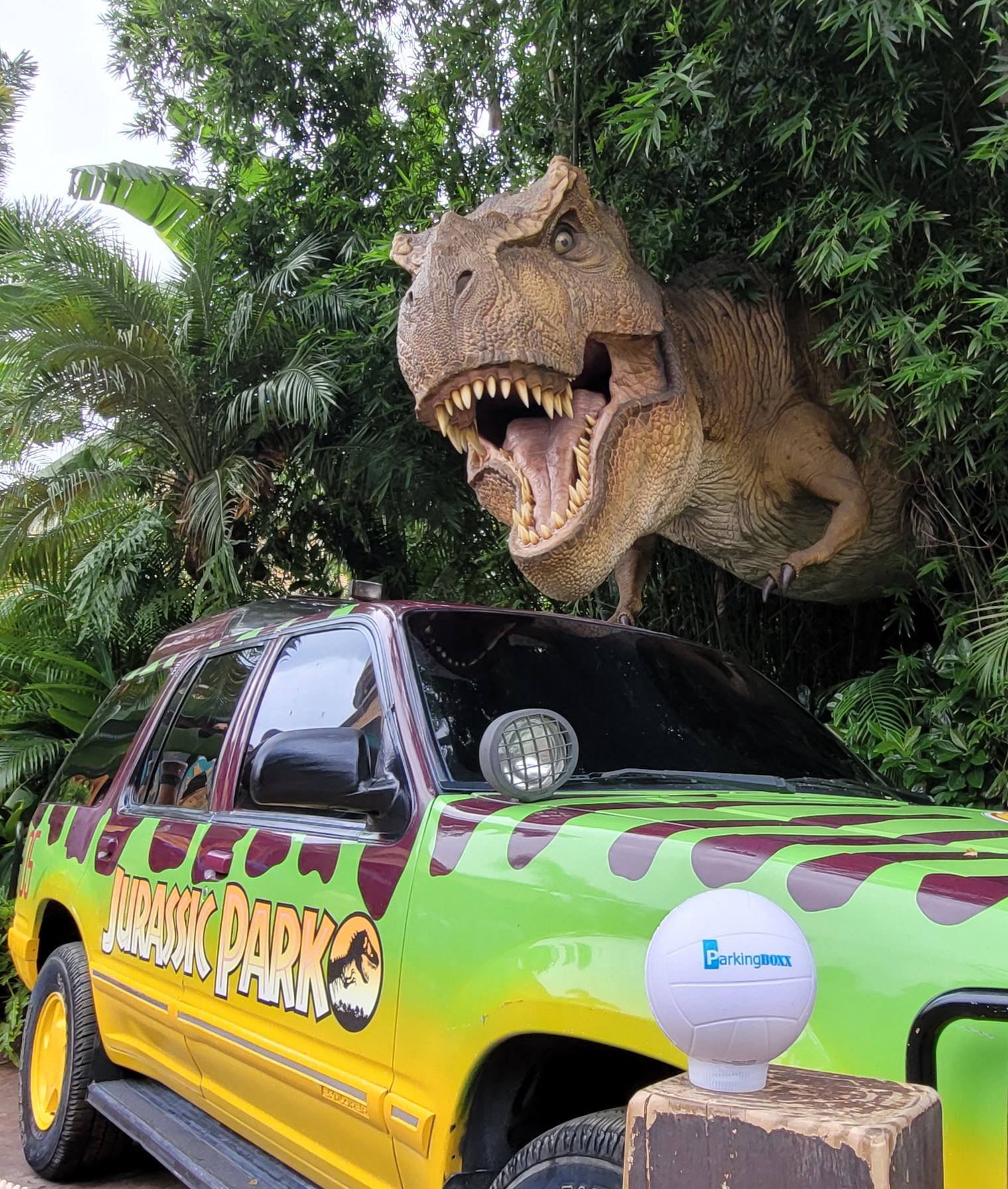 Universal Studios, Orlando — Parking BOXX Ball contest