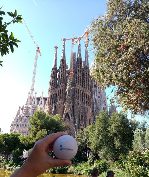 Basílica de la Sagrada Família — Parking BOXX Ball contest